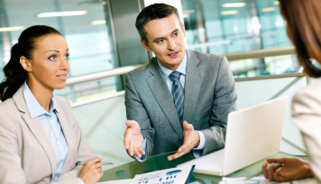 Choose The Right Financial Advisor